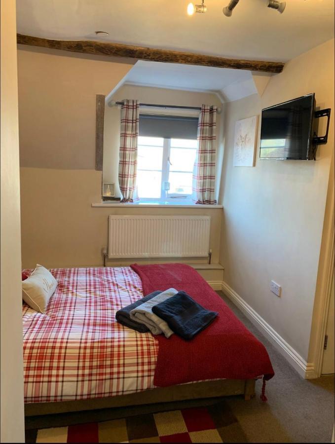 Studio Double. Own Bathroom, Shared Kitchen Bewdley Kültér fotó